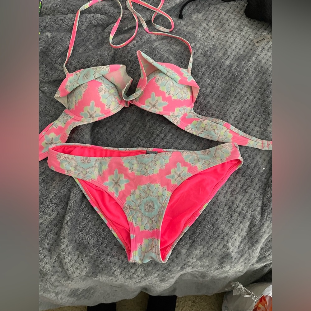 Aerie pink floral underwire push up bikini